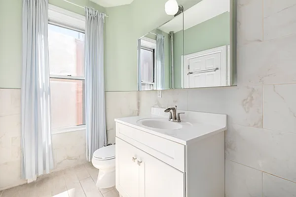 Sold by Compass | media 20