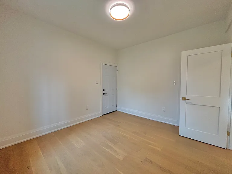 24 Ashley St — Photo 16