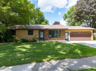 1308 E Wisconsin Ave, Little Chute, WI 54140