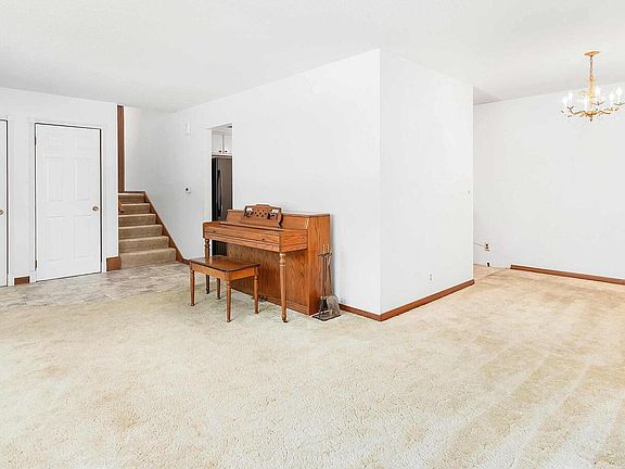 5th image of 1815 Sussex Ct