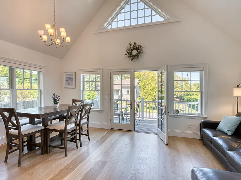 23 Wood Dr — Photo 5