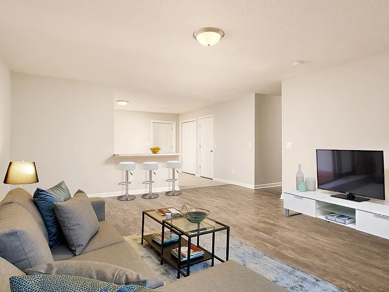 Ivy Terrace Apartments — Photo 33