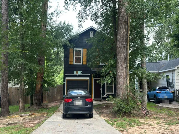 700 Pine Bough Ln, Montgomery, TX 77316