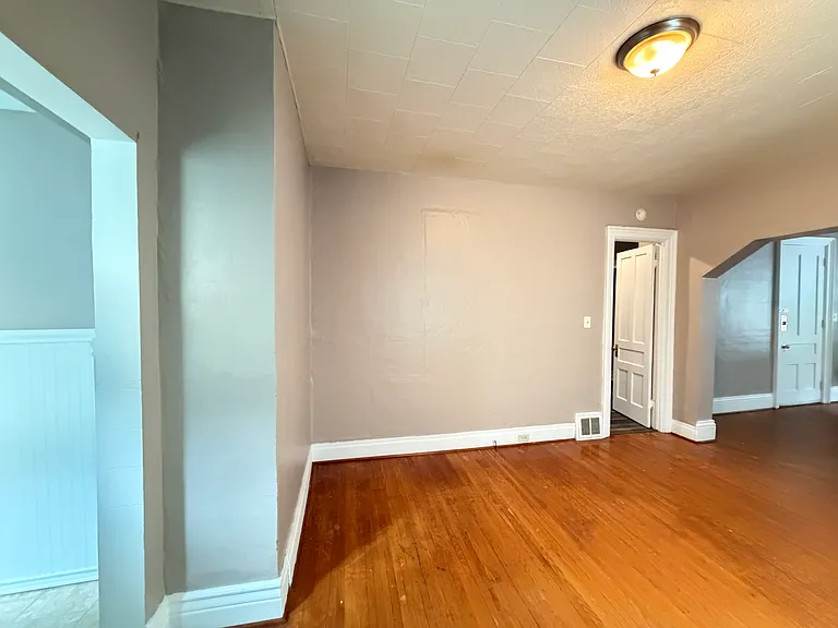 768 Prospect Ave #1 — Photo 4