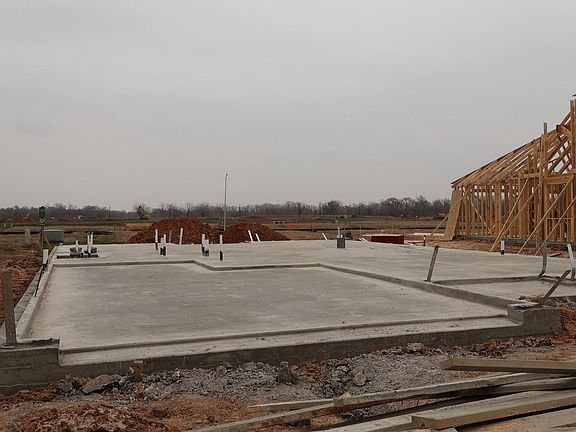 2nd image of 2810 Clapbread Ln