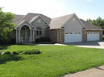 1st image of 2542 Dundee Ln
