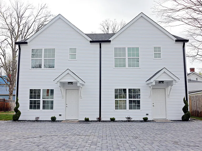 217 Quince Aly #B — Photo 2