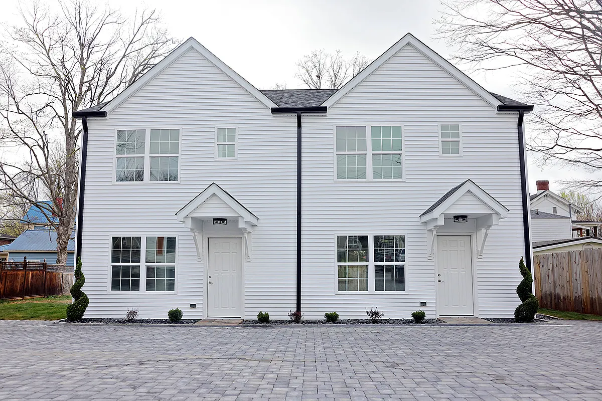 Building Photo - 217 Quince Aly #B