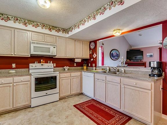 3rd image of 5701 Saint Thomas Ln #69