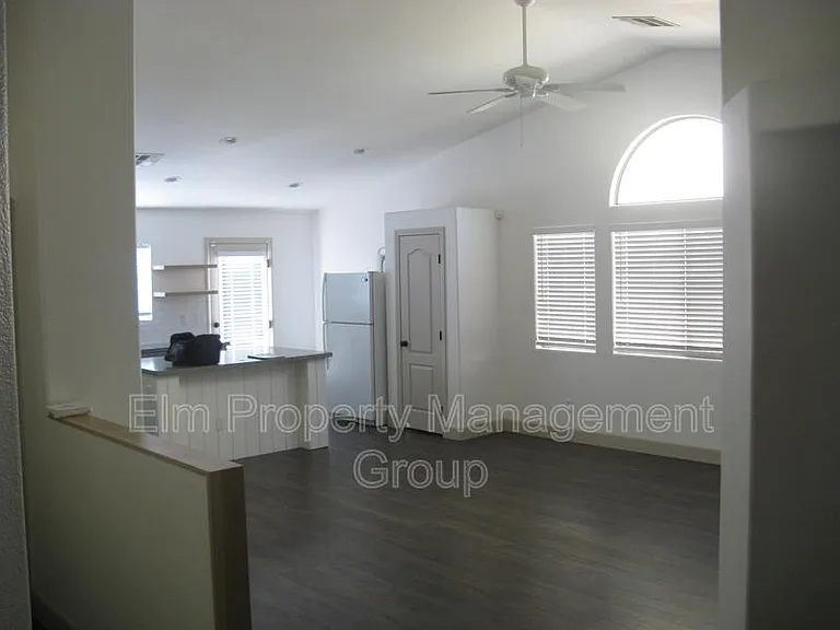 537 W Seneca Ridge Ave — Photo 11