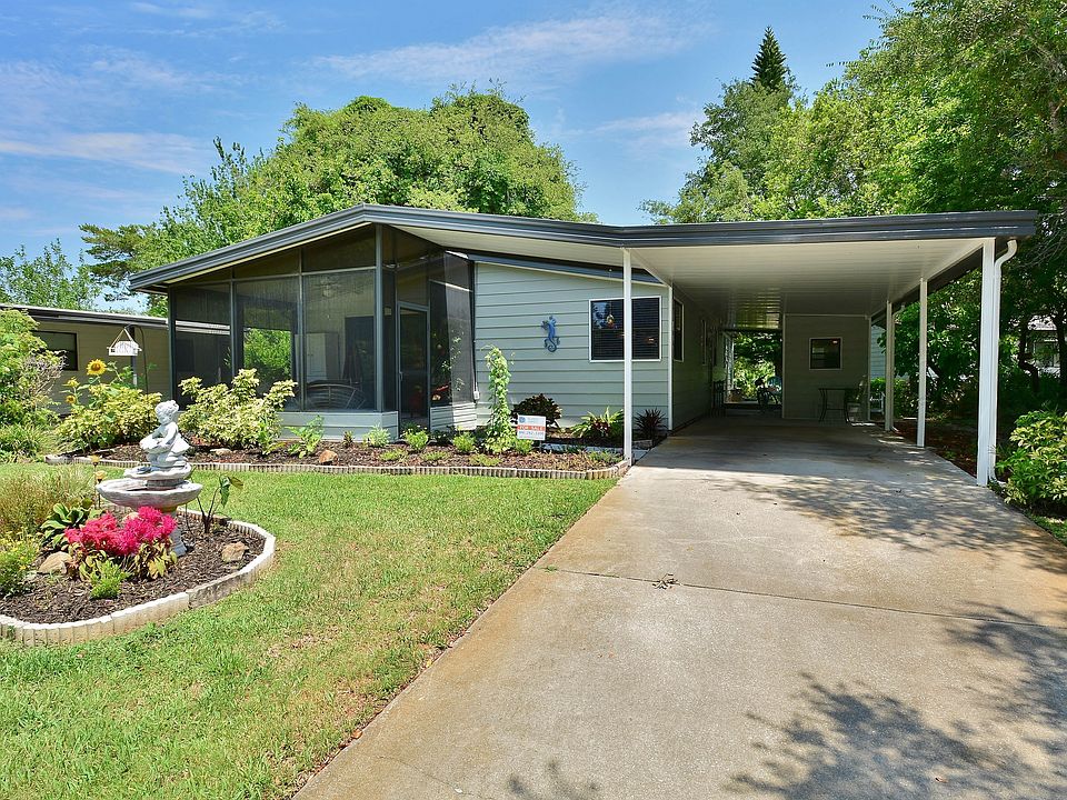 1st image of 5 Cedar Falls Dr
