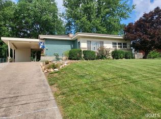 1037 Dorbett St, Jasper, IN 47546