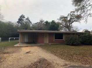 212 Water St, Purvis, MS 39475