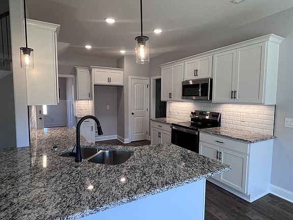 2nd image of 292 Corn Hill Ct Lot 293