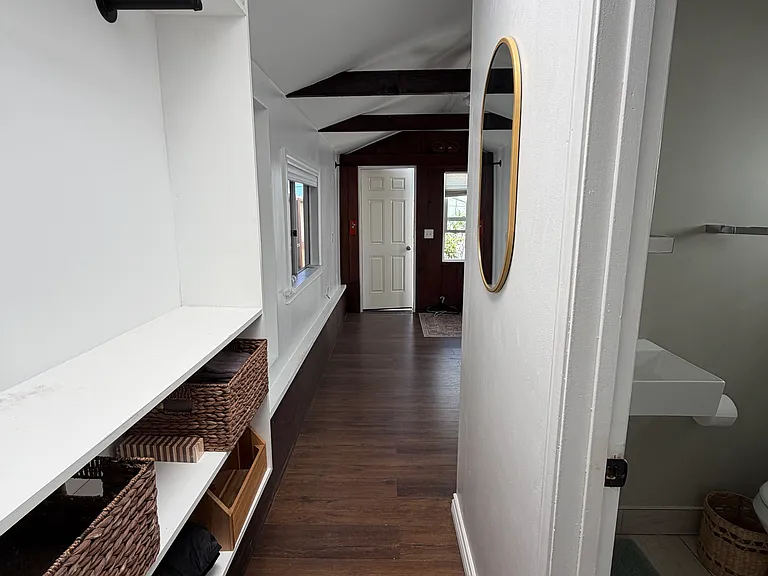 302 Barbara Ave #B — Photo 6