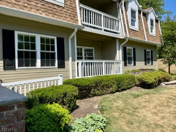 24 Heritage Dr #D, Chatham, NJ 07928