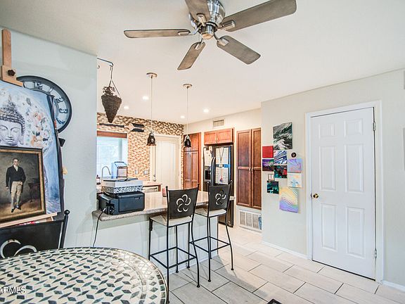 5th image of 5704 E AIRE LIBRE Avenue #1062