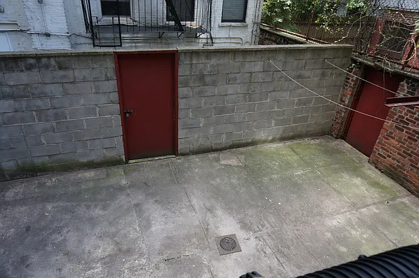 Rented by Compass | media 11