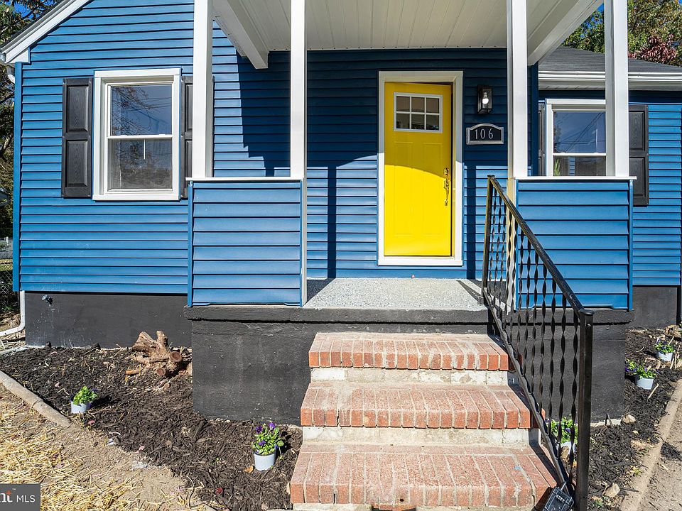 1st image of 106 1st Ave W