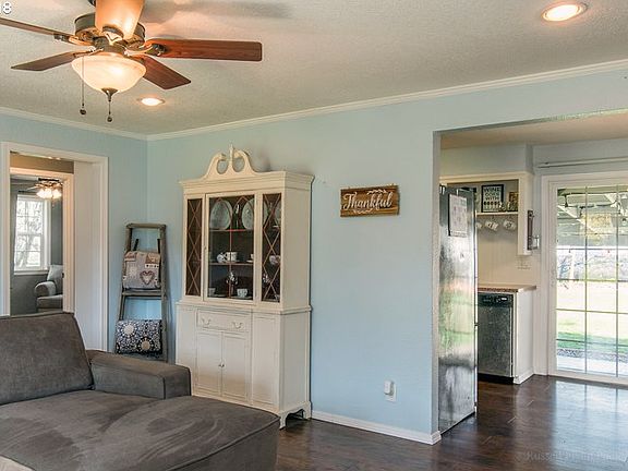 5th image of 11507 NE 70th Ave