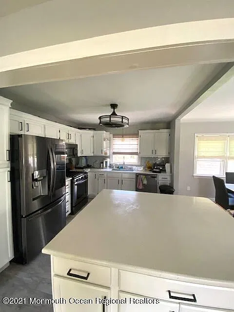 4 bed, 2114 sqft, $3,250 — Photo 4