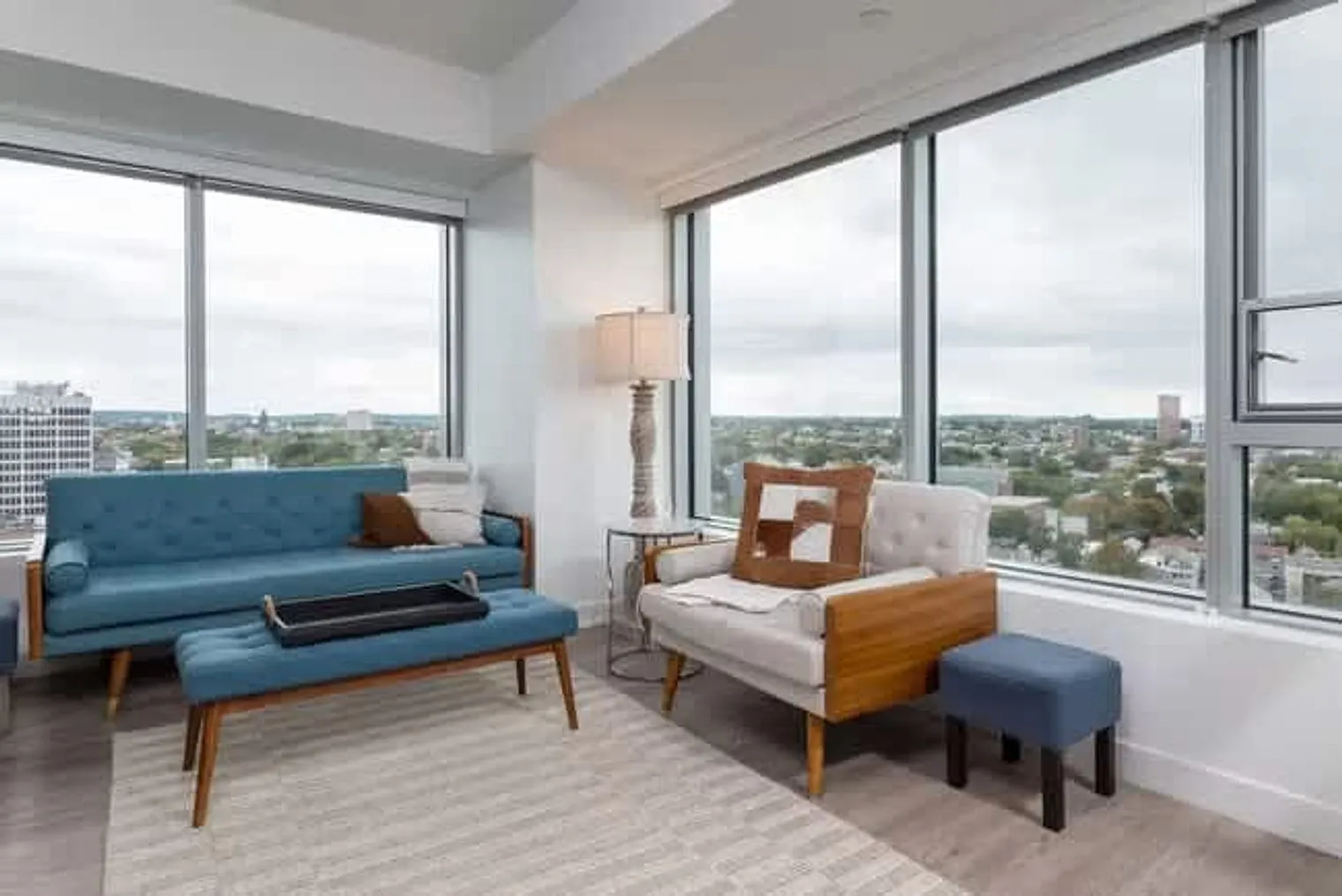 2 bed, 1.0 bath, 807 sqft, $7,854 — Photo 1