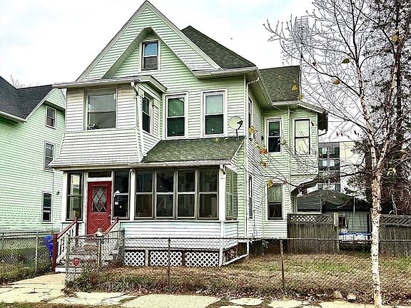 3rd image of 163 Marion St