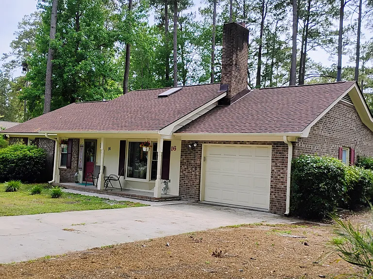 16 Bayberry Cir — Photo 1