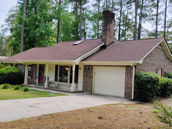 16 Bayberry Cir, Carolina Shores, NC 28467