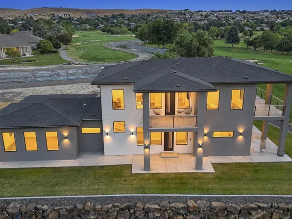 2931 W 36th Ave, Kennewick, WA 99337