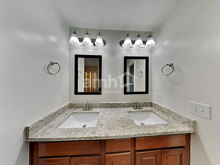 536 Rock Island Way — Photo 12