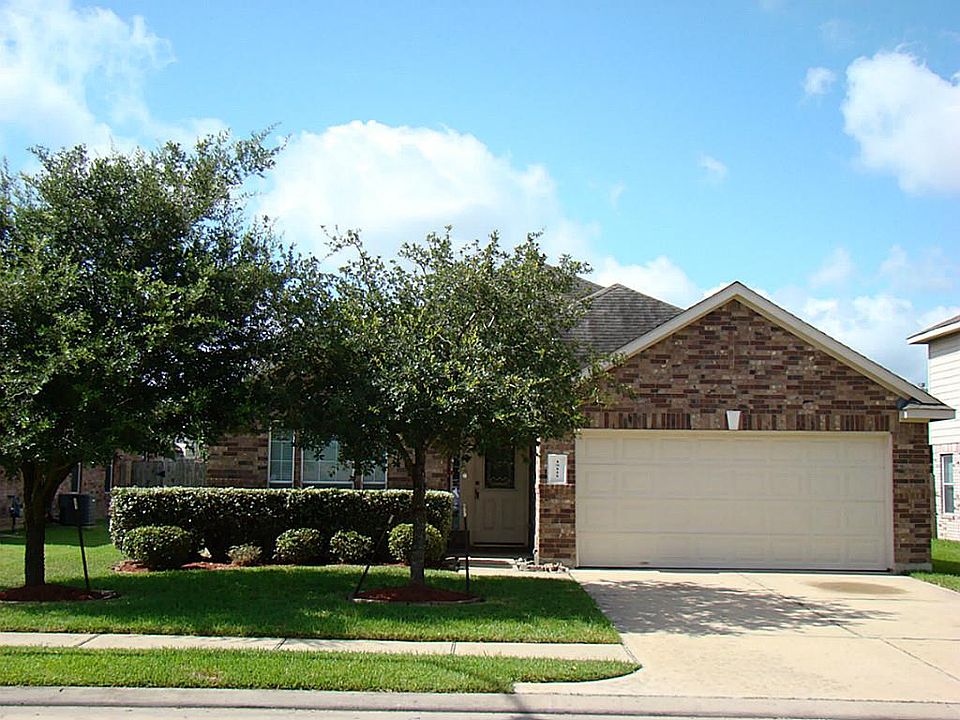 1st image of 19111 Lilywood Springs Dr