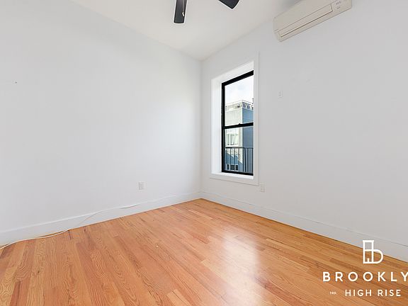 4th image of 279 Kosciuszko St #308