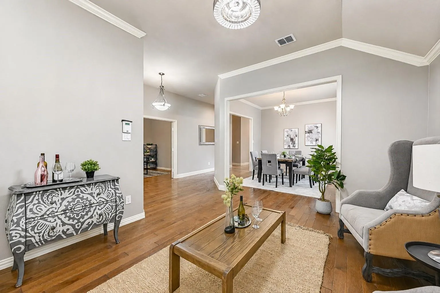 5601 Belle Chasse Ln — Photo 4