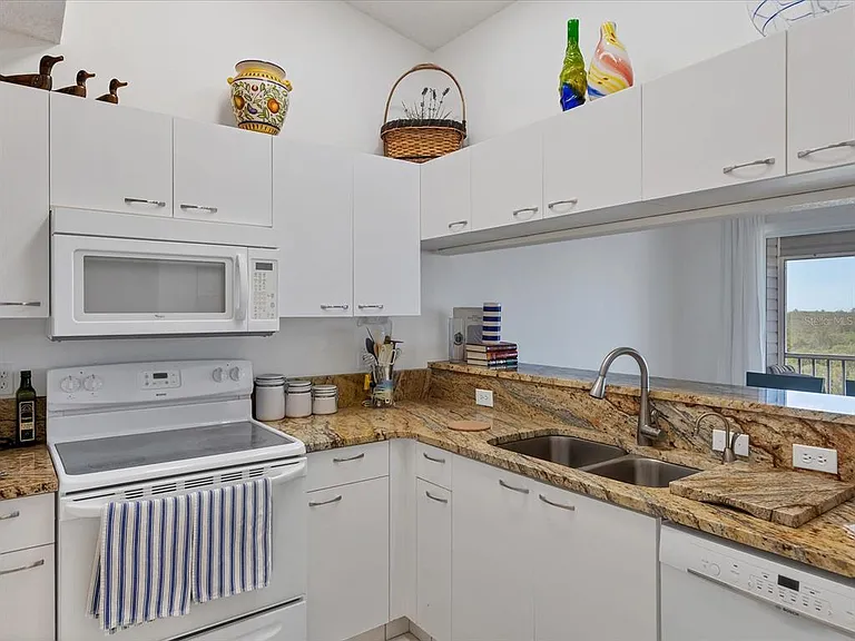 3607 E Bay Dr #206 — Photo 12