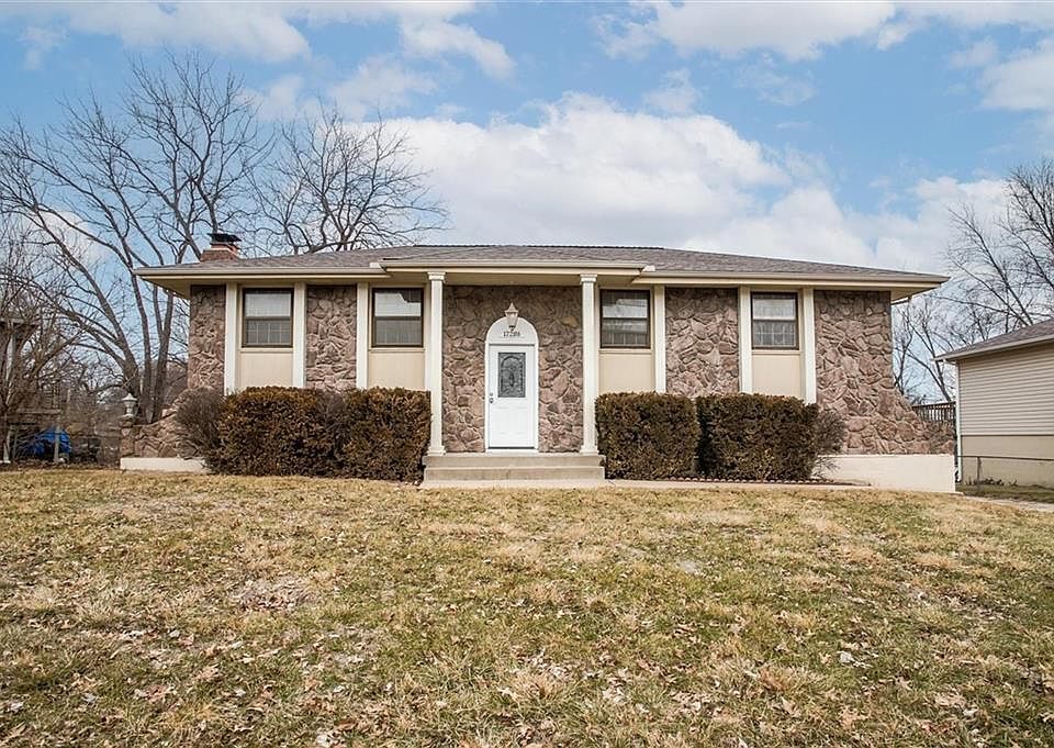 1st image of 17206 E 6th Terrace Ct N