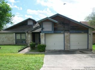8908 Fall River Dr, San Antonio, TX 78250