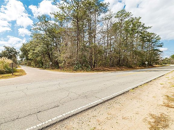 4th image of Williamson Rd NE