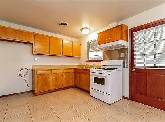 3rd image of 3111 Georgia Ave #1