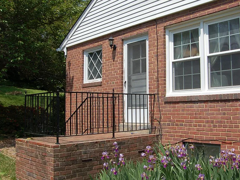 1020 W Taylor Run Pkwy — Photo 5