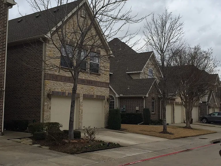2984 Sicily Way — Photo 3