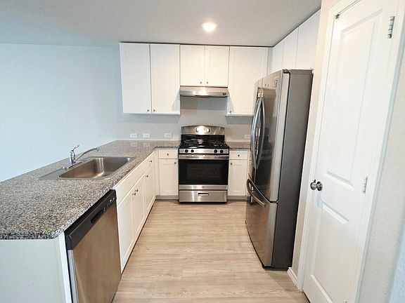 5th image of 10799 Prusiner Dr