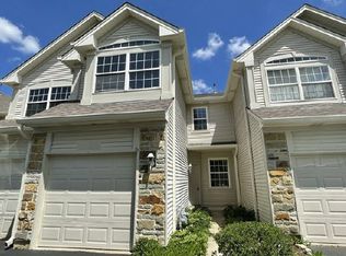 8029 Sierra Woods Ln, Carpentersville, IL