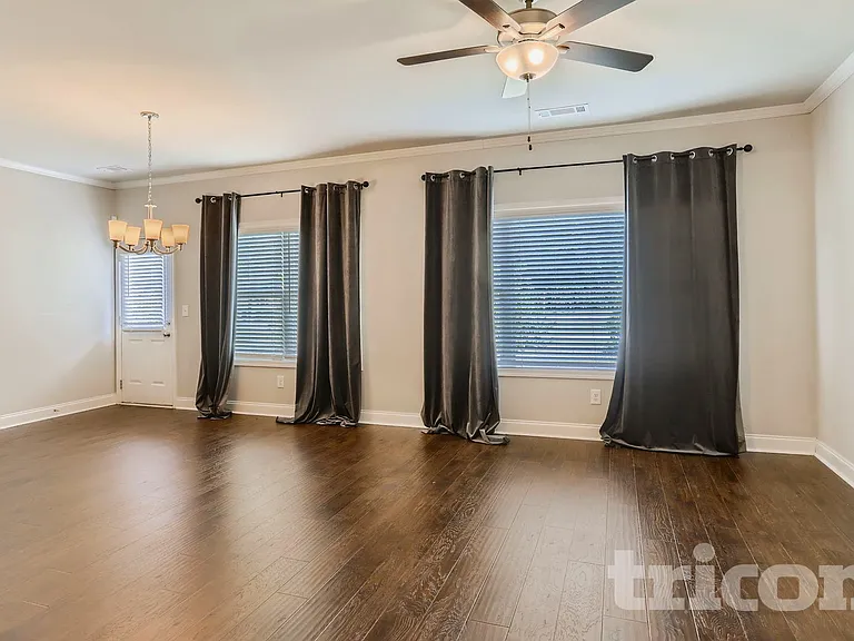 4431 Fulson Dr — Photo 16