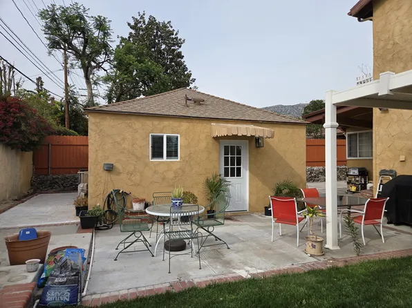 2425 N Parish Pl, Burbank, CA 91504