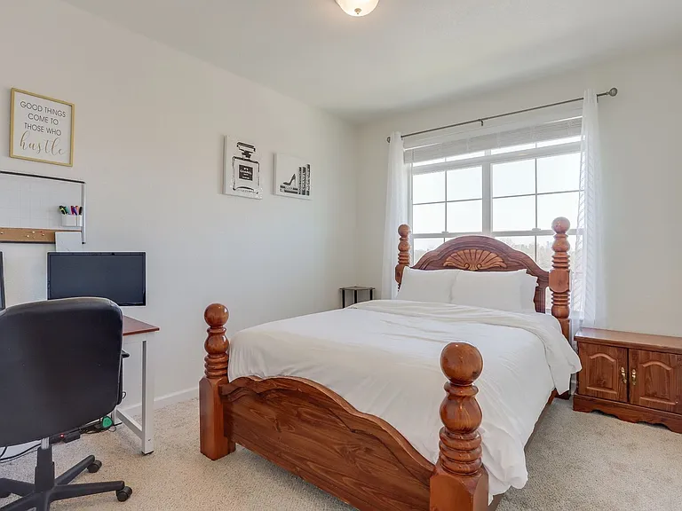 1742 W 52nd Ct — Photo 17