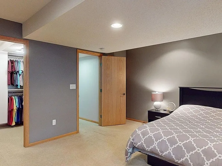 3057 Venice Ln NW — Photo 38