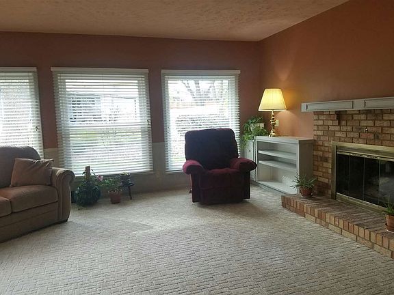 5th image of 4868 S 93rd Ave