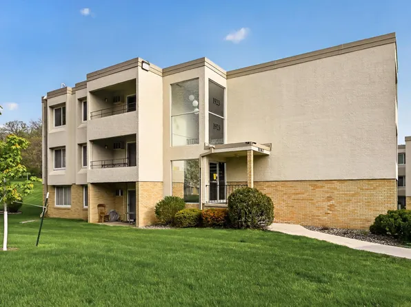 1923 Viking Dr NW APT 24, Rochester, MN 55901