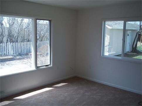 4th image of 308 S Lincoln St